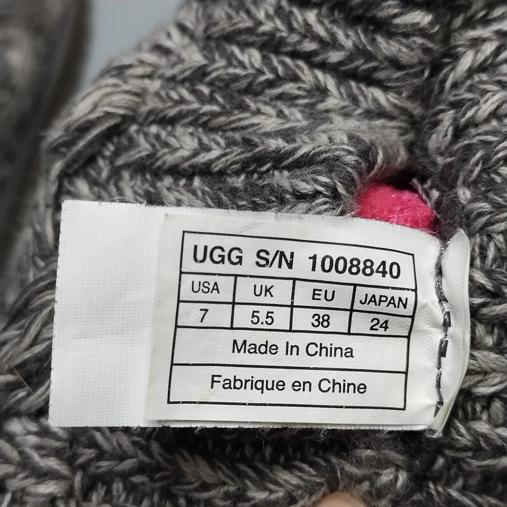 UGG Isla Cable Knit Winter Snow Boots Womens US 7 Gray Back Bow Detail 1008840